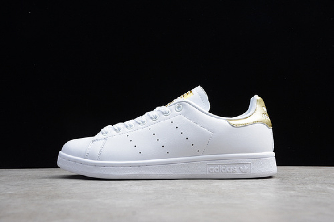 Unbranded [64-62-71]-[EE8836]-[STAN SMITH SHOES CLOUD WHITE/CLOUD WHITE/GOLD METALLIC]-[UNISEX:36-44], photo 1