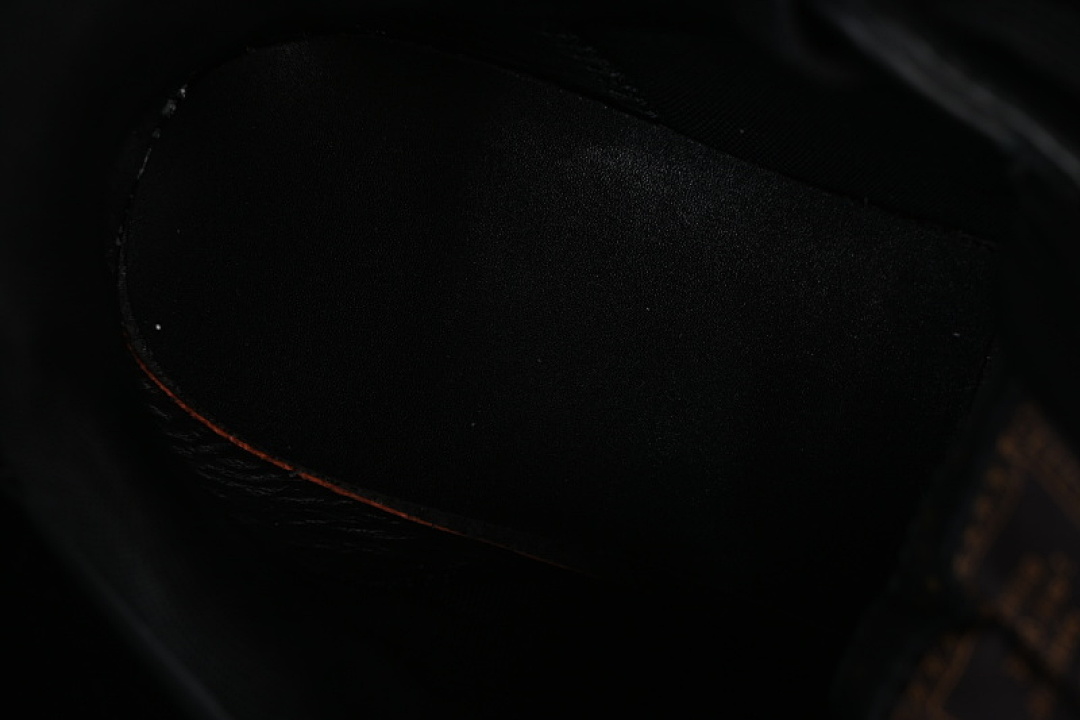 Louis Vuitton [1AIKEF]-[BUTTERSOFT LOW-TOP CASUAL SHOES BLACK/BLACK]-[WOMAN:39]-[MAN:40-46] - Image 5