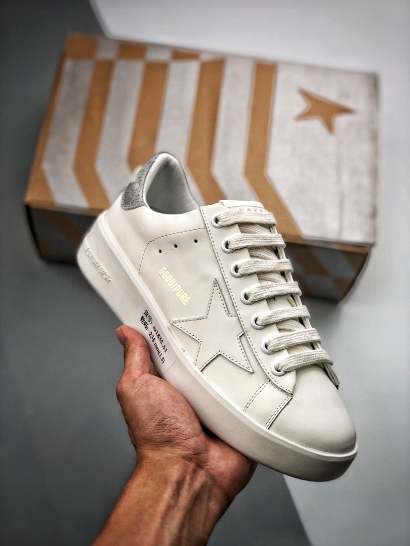 Golden Goose [GOLDEN*GOOSE SUPER STAR WHITE/WHITE/SILVER]-[WOMAN:35-40], photo 1