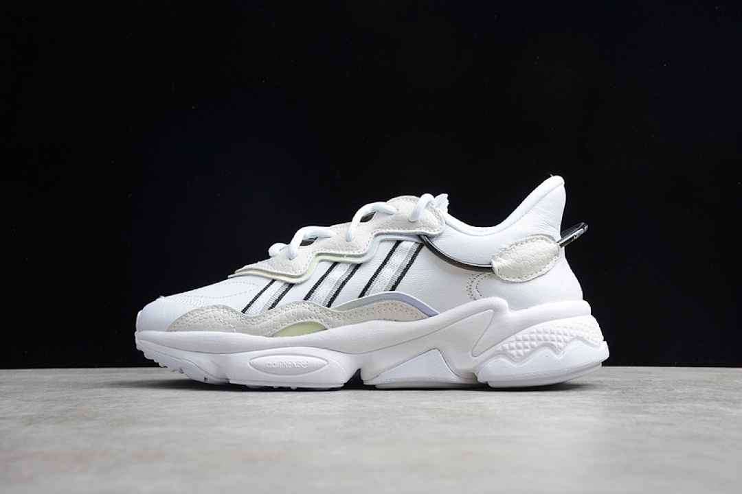 OZWEEGO SHOES CLOUD WHITE/GREY TWO/CORE BLACK · FV2555, photo 1