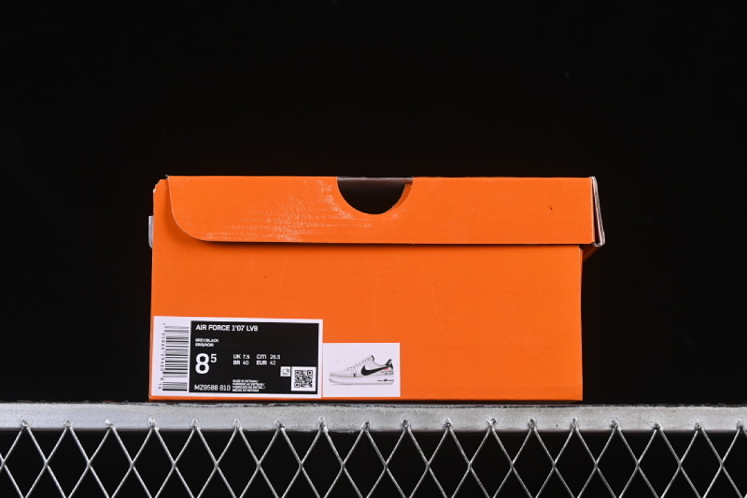 Nike [MZ9588-810]-[AIR FORCE 1 07 LOW LV WHITE/GREY/BLACK]-[WOMAN:36-39]-[MAN:40-45] - Image 12