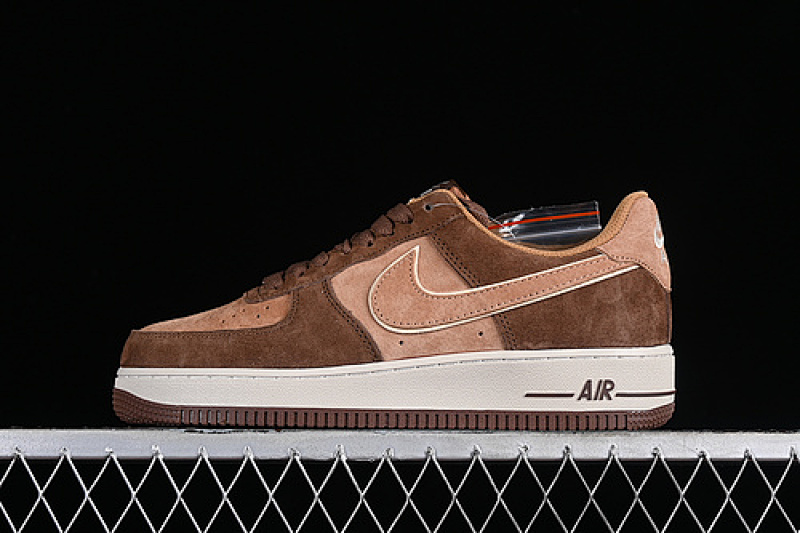 Nike Nike AIR FORCE 1 07 LOW GREY/BROWN · XT7138-106, photo 1
