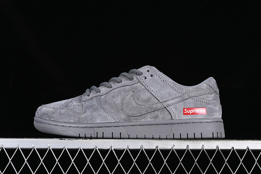 Supreme [FC1688-121]-[SUPREME X SB DUNK LOW GREY]-[WOMAN:36-39]-[MAN:40-45], photo 1