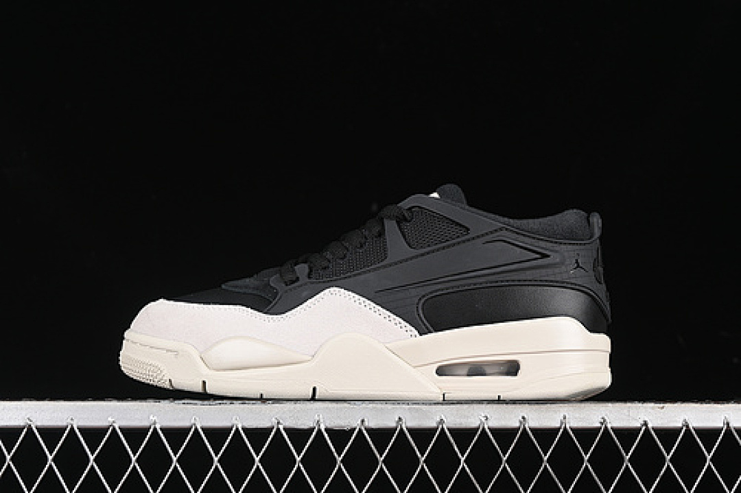 Jordan AIR Jordan 4 BLACK/LIGHT BONE/DARK GREY · FQ7939-001, photo 1