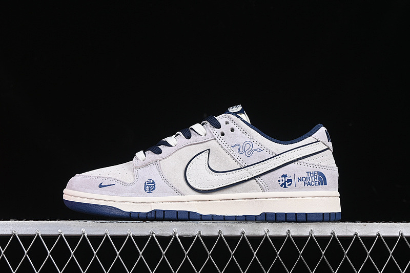 Nike SB DUNK LOW WHITE/GREY/BLUE · DM6868-014, photo 1