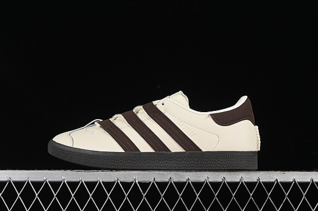 Unbranded [IG1895]-[FOOT INDUSTRY X ORIGIALS GAZELLE CREAM WHITE/DARK BROWN/GUM]-[UNISEX:36-45], photo 1
