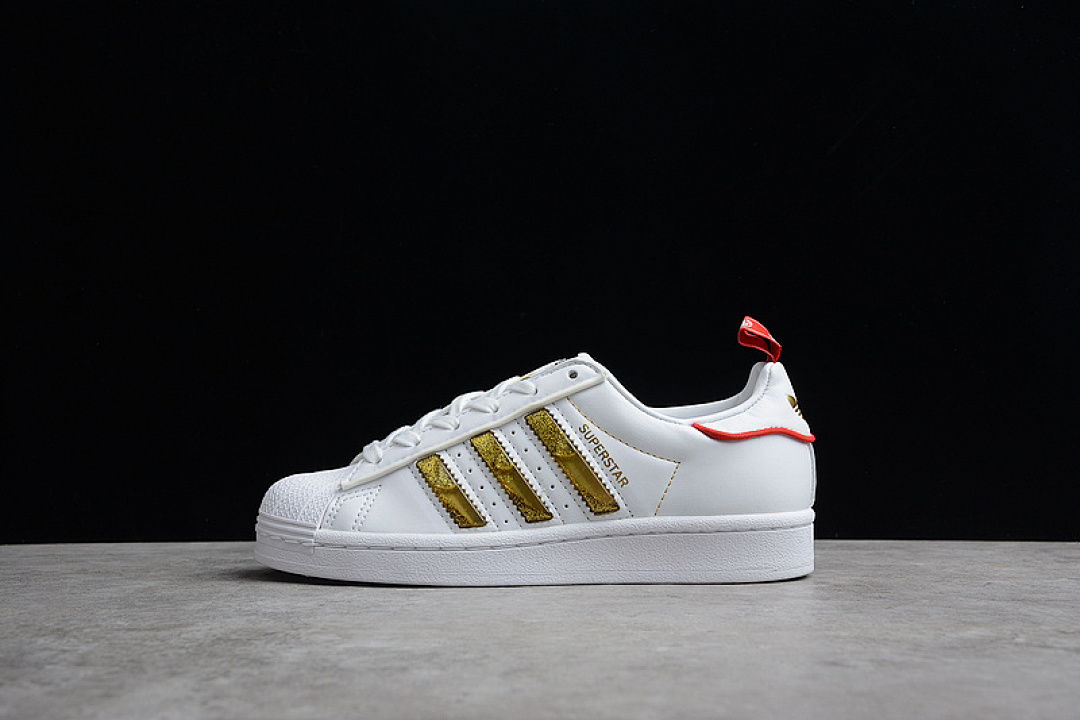 Unbranded [GX7914]-[SUPERSTAR SHOES CHINESE NEW YEAR CLOUD WHITE/METALLIC GOLD/RED]-[UNSIEX:36-44], photo 1