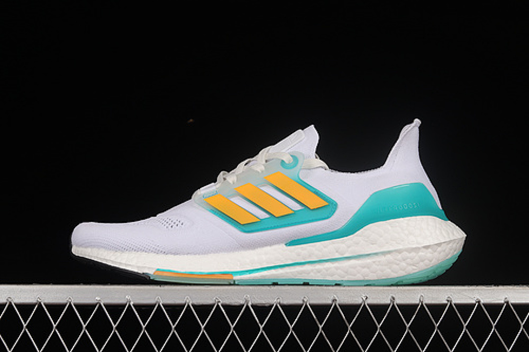 ULTRABOOST 22 WHITE MINT RUSH/FLASH ORANGE · GX5463, photo 1