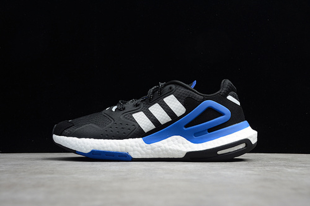 Unbranded [FW4041]-[DAY JOGGER SHOES CORE BLACK/CLOUD WHITE/BLUE]-[WOMAN:36-39]-[MAN:40-45], photo 1