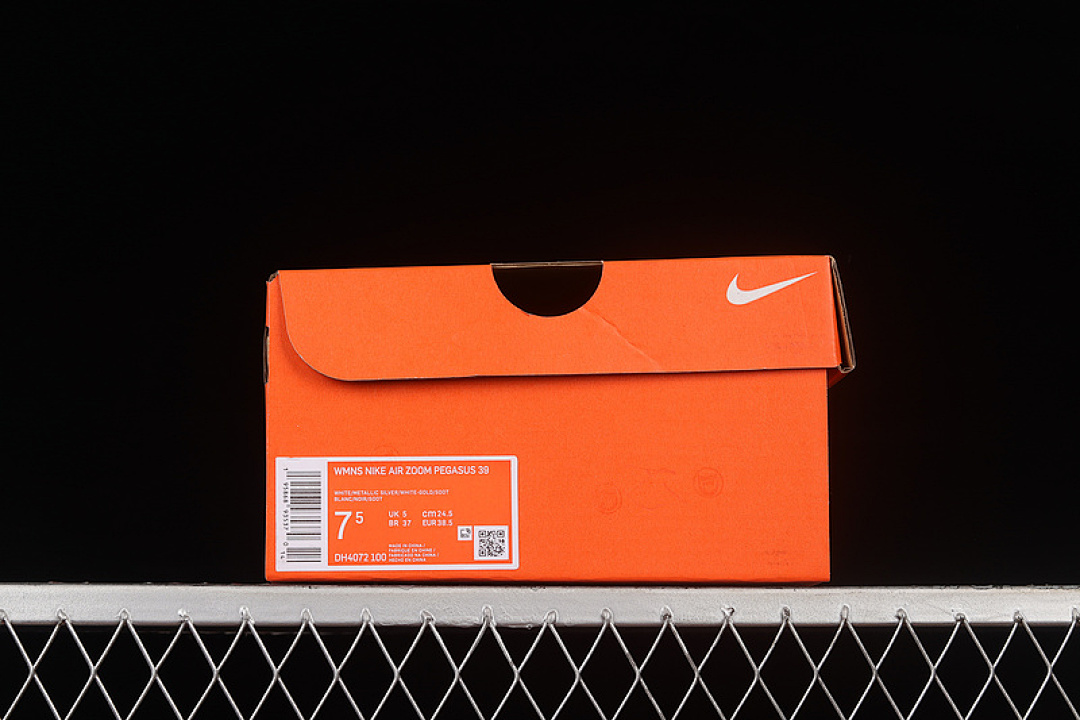 Nike [DH4072-100]-[AIR ZOOM PEGASUS 39 WHITE/SILVER/WHITE]-[WOMAN:36-39]-[MAN:40-45] - Image 11