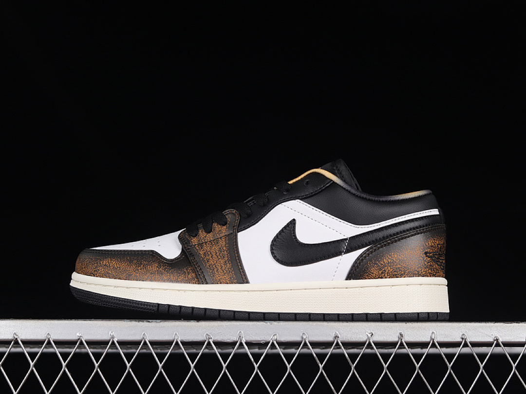 Jordan AIR Jordan 1 LOW SE WEAR-AWAY BLACK/WHITE ONYX/WHITE/SAIL · DQ8422-001, photo 1