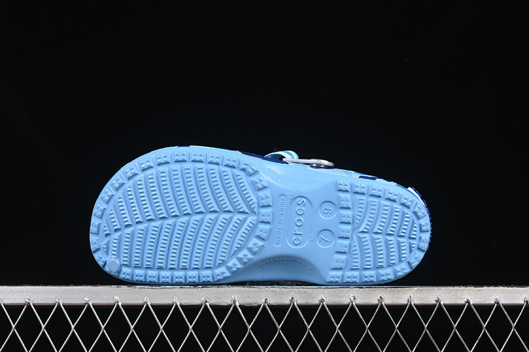 Crocs [BAPE X CROCS CLASSIC CLOG BLUE]-[WOMAN:36-39]-[MAN:40-46] - Image 10