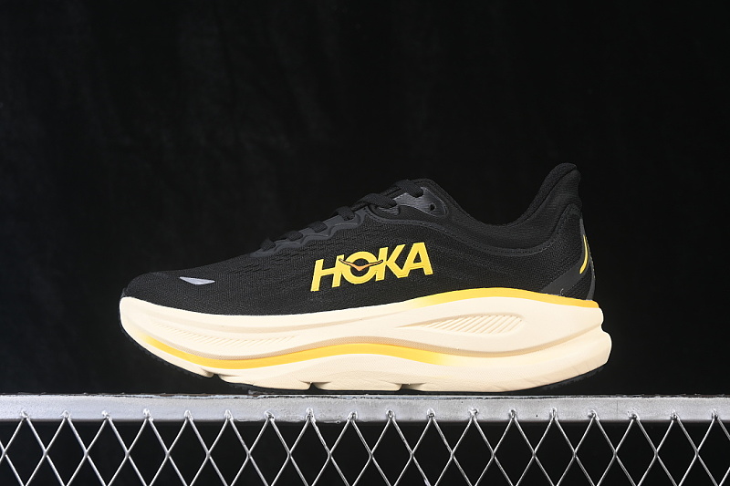 On Running On Running BONDI 9 CARBON BLACK/YELLOW GOLD · 1162015-CWG, photo 1