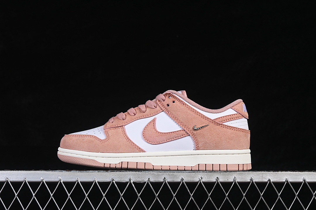 Nike DUNK LOW CASUAL SNEAKERS DARK PINK/WHITE · IB4417-102, photo 1