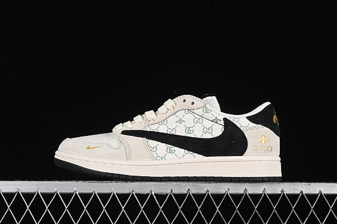 Jordan [SJ2068-106]-[TRAVIS SCOTT X FRAGMENT DESIGN AIR JORDAN 1 LOW OG SP WHITE/BLACK/GREY/GOLD], photo 1