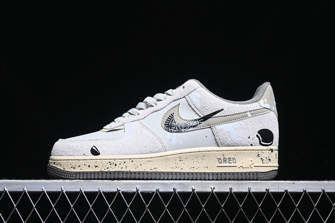 Nike Nike AIR FORCE 1 07 LOW BEIGE/GREY/WHITE · KL1210-111, photo 1