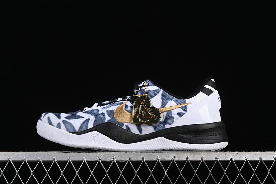 Nike [FV6325-100]-[KOBE 8 SYSTEM WHITE/METALLIC GOLD/BLACK]-[MAN:39-47.5] - Image 2