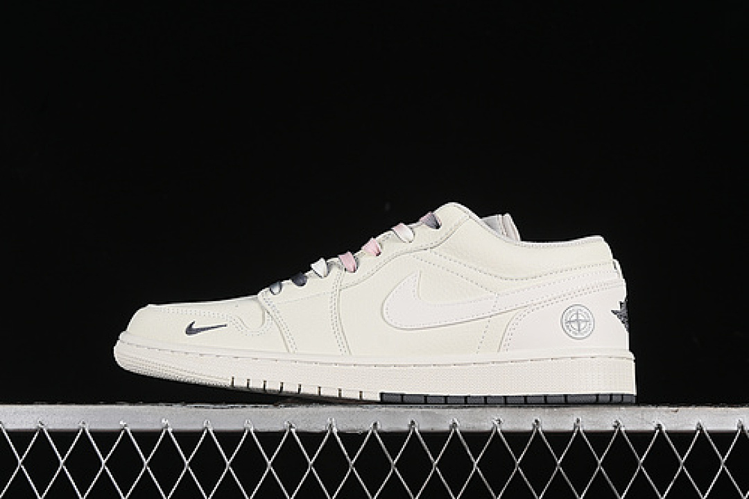 Off-White [DC2024-025]-[AIR JORDAN 1 LOW OFF WHITE/BLACK]-[WOMAN:36-39]-[MAN:40-45], photo 1