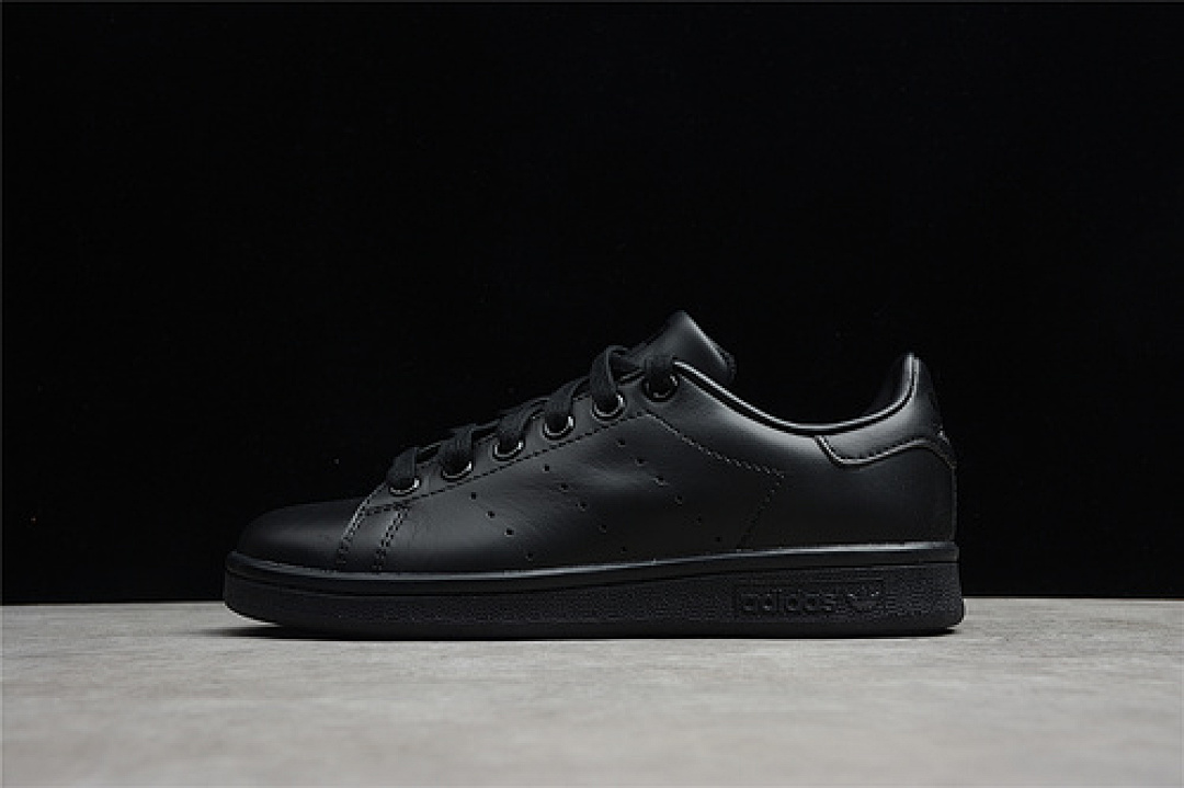 Unbranded [M20327]-[STAN SMITH SHOES CORE BLACK/CORE BLACK]-[WOMAN:35-39]-[MAN:40-45], photo 1
