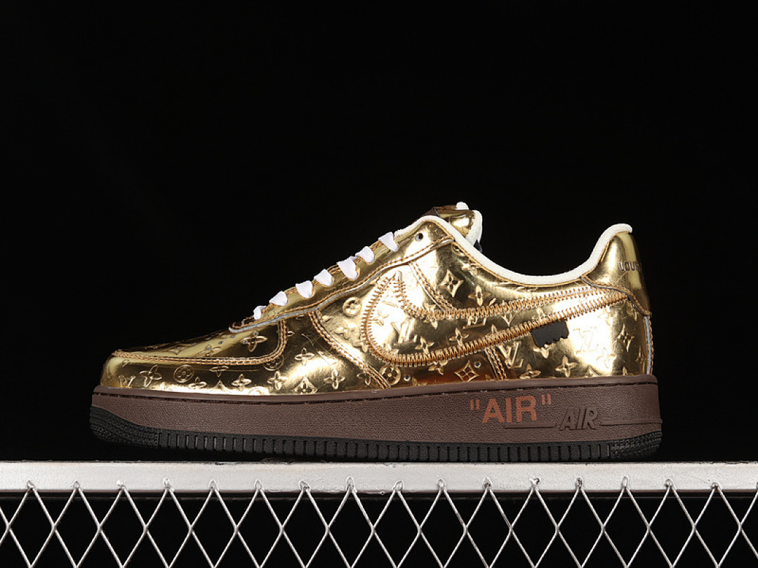 Nike [IA9VGO]-[L*V X AIR FORCE 1 LOW 07 GOLD/GOLD/WHITE]-[WOMAN:36-39]-[MAN:40-46], photo 1