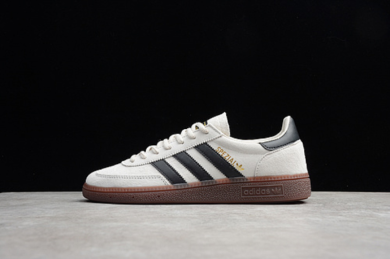 HANDBALL SPEZIAL SHOES CLEAR BROWN/CORE BLACK/WHITE · BD7631, photo 1