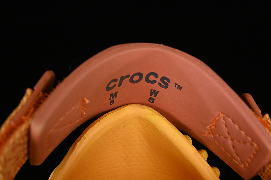 Crocs [SALEHE BEMBURY X CROCS POLLE CLOG ORANGE SORBET]-[WOMAN:36-39]-[MAN:40-46] - Image 4