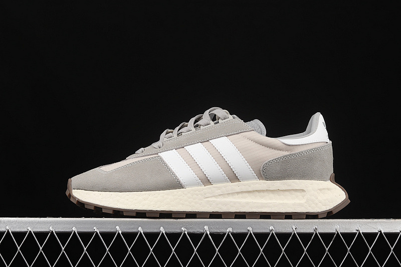 RETROPY E5 SOLID GREY MGH GREY/CLOUD WHITE/CORE BLACK · Q47101, photo 1