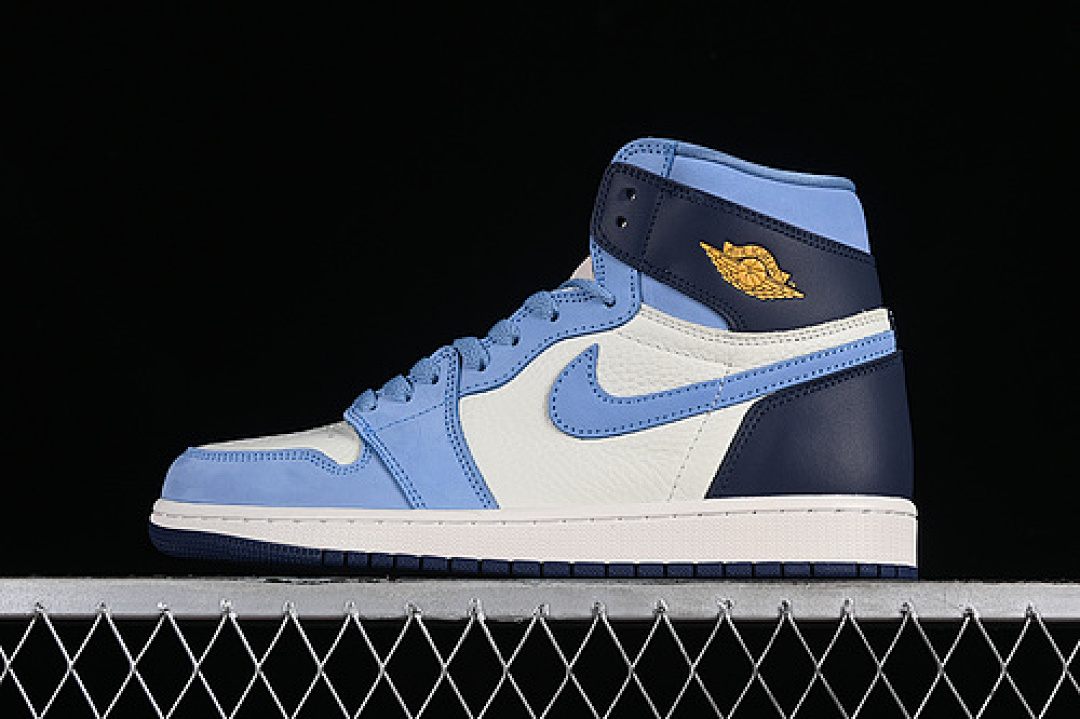 Jordan AIR Jordan 1 HIGH OG FIRST IN FLIGHT UNIVERSITY BLUE/MIDNIGHT NAVY/SAIL · FD2596-400, photo 1
