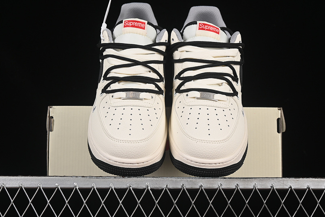 Nike [DM6868-069]-[AIR FORCE 1 07 LOW SUPREME WHITE/GREY/BLACK]-[WOMAN:36-39]-[MAN:40-45] - Image 13