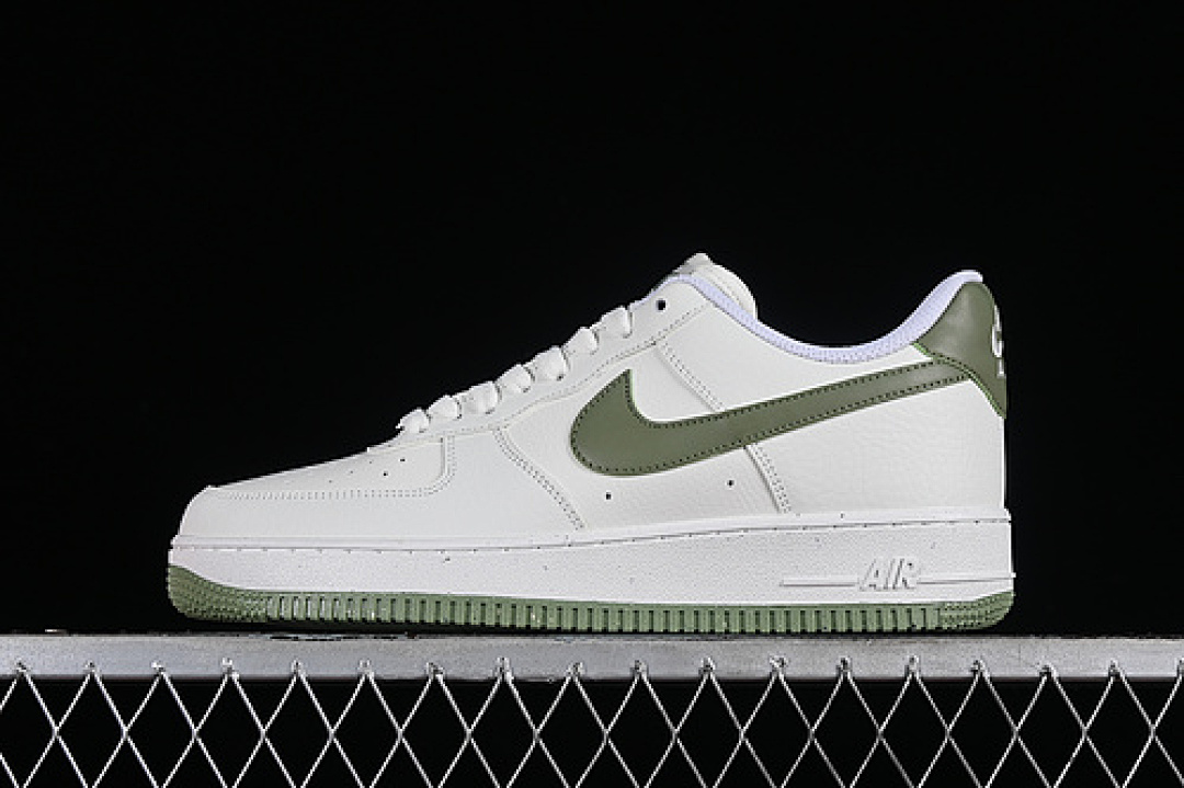 Nike [DV3808-106]-[AIR FORCE 1 07 LOW OFF WHITE/GREEN]-[WOMAN:35.5-39]-[MAN:40-45], photo 1