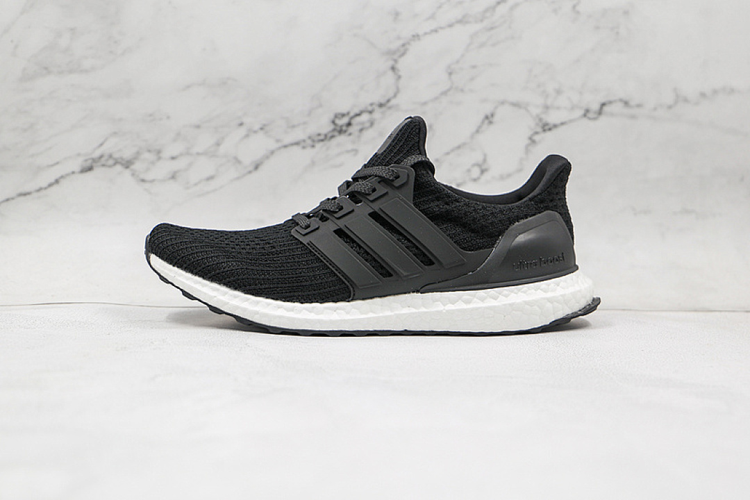 ULTRABOOST SHOES CORE BLACK/CORE BLACK/CLOUD WHITE · BB6166, photo 1