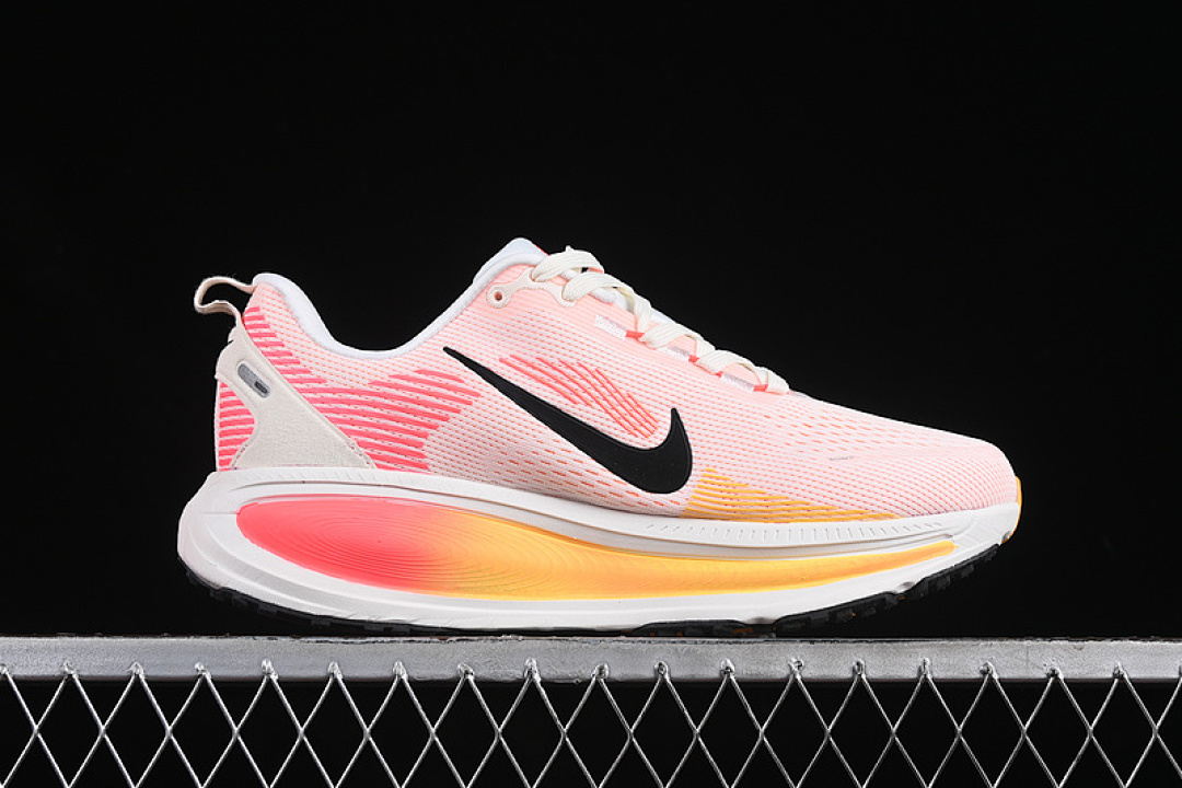 Nike [HM6804-100]-[AIR ZOOM VOMERO 18 SAIL/BRIGHT CRIMSON/LASER ORANGE/BLACK]-[UNISEX:36-46] - Image 16
