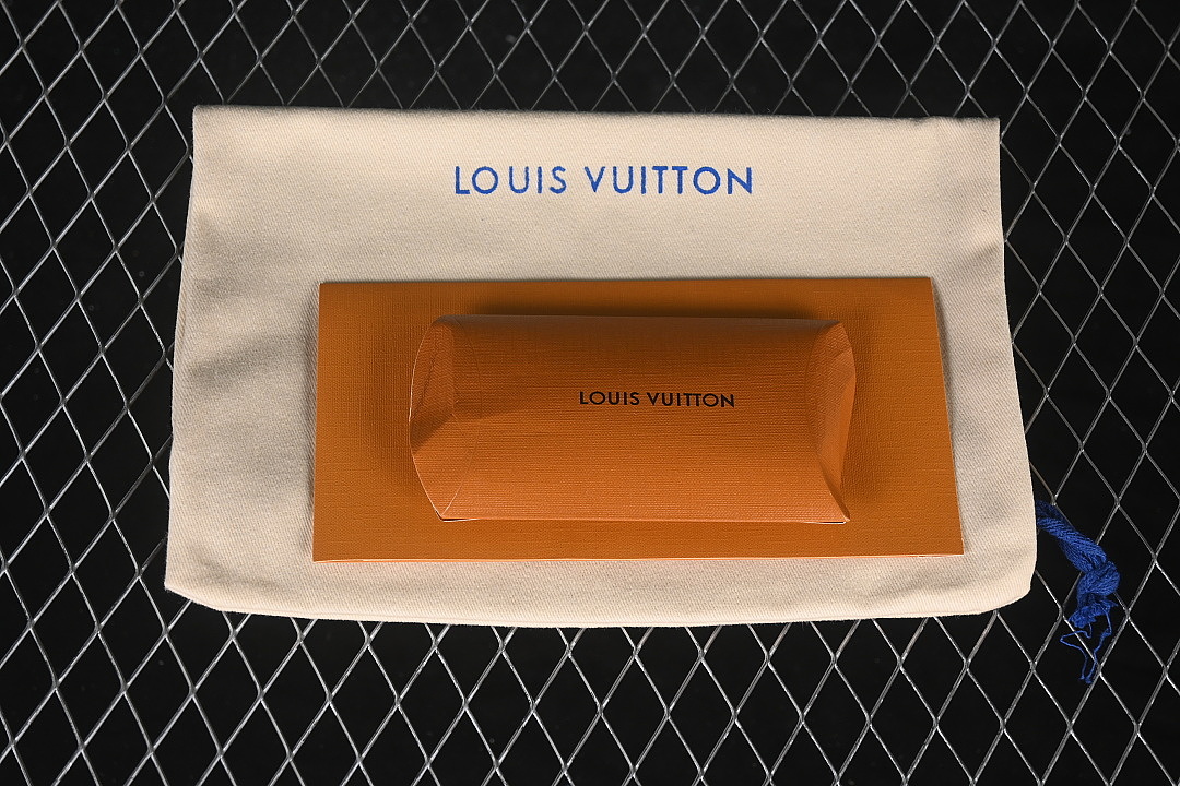 Louis Vuitton [LEISURE RUNNING SHOES WHITE/WHITE/WHITE]-[WOMAN:38-39]-[MAN:40-46] - Image 4