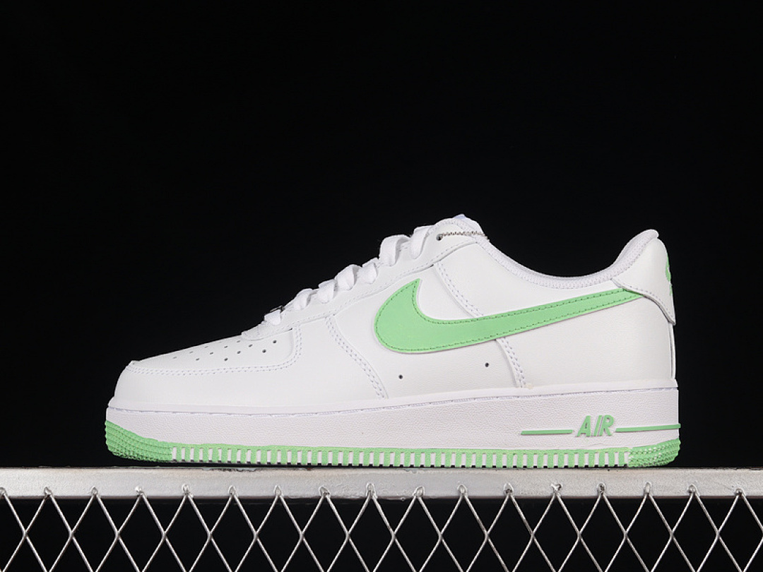 Nike [CW2288-111]-[AIR FORCE 1 LOW 07 WHITE/WHITE/GREEN]-[WOMAN:36-39]-[MAN:40-45], photo 1