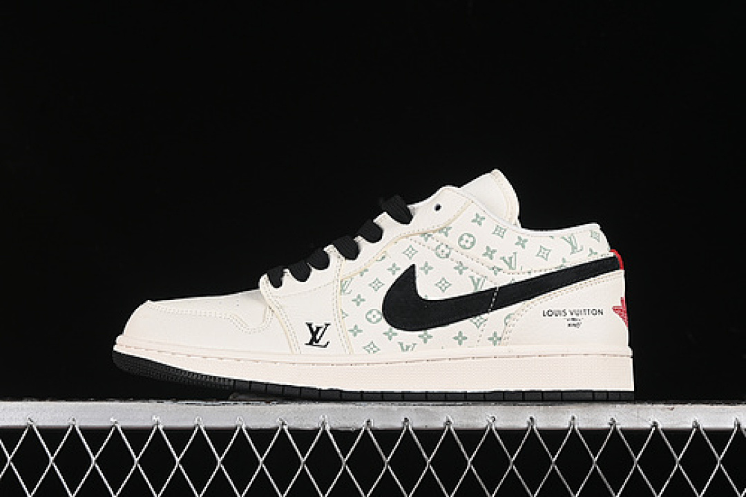 Jordan [WG8850-009]-[AIR JORDAN 1 LOW L*V WHITE/BLACK/BLUE/RED]-[WOMAN:36-39]-[MAN:40-45], photo 1