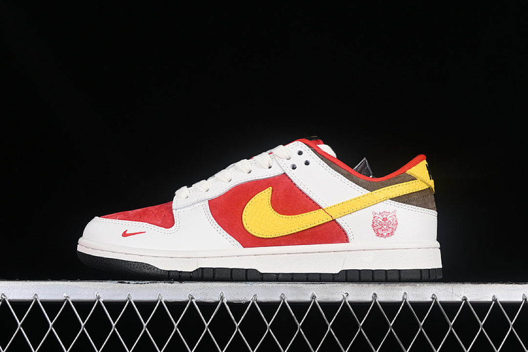 Nike DUNK LOW SB WHITE/YELLOW/RED/BROWN · FC1688-161, photo 1