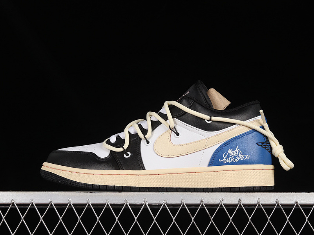 Jordan AIR Jordan 1 LOW BLUE/WHITE/BLACK · 553558-062, photo 1