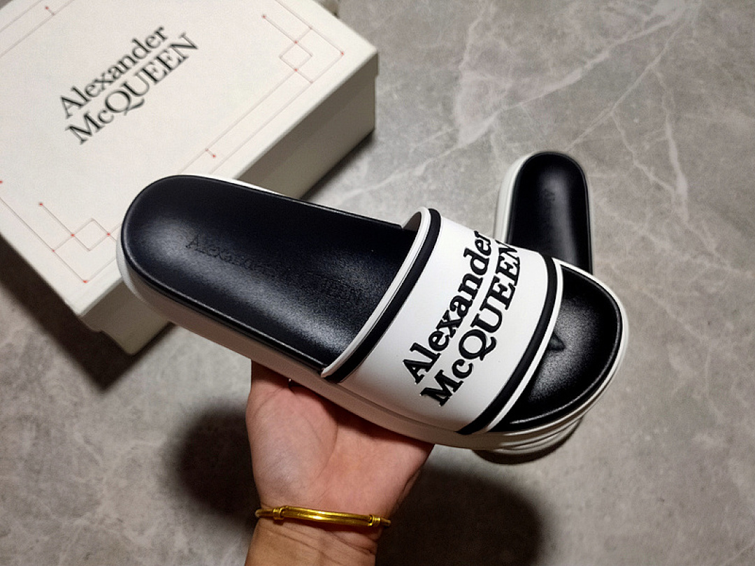 Alexander McQueen [ALE*XANDER MCQUEEN HYBRID SIGNATURE SLIDES WHITE/BLACK/WHITE]-[WOMAN:35-40] - Image 8