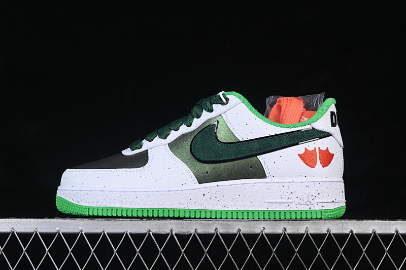 Nike AIR FORCE 1 07 LOW CASUAL SNEAKERS BLACK/GREEN/WHITE · IU7613-100, photo 1