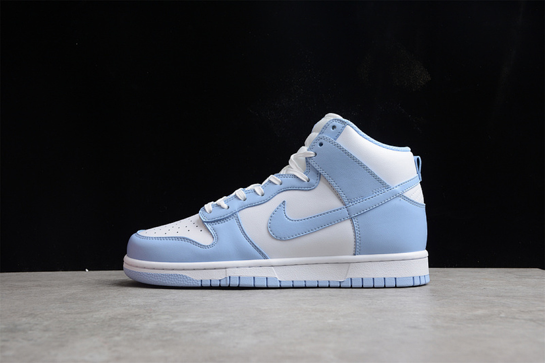 Unbranded [DD1869-107]-[SB DUNK HIGH WHITE/WHITE/ALUMINUM]-[WOMAN:36-39]-[MAN:40-46], photo 1