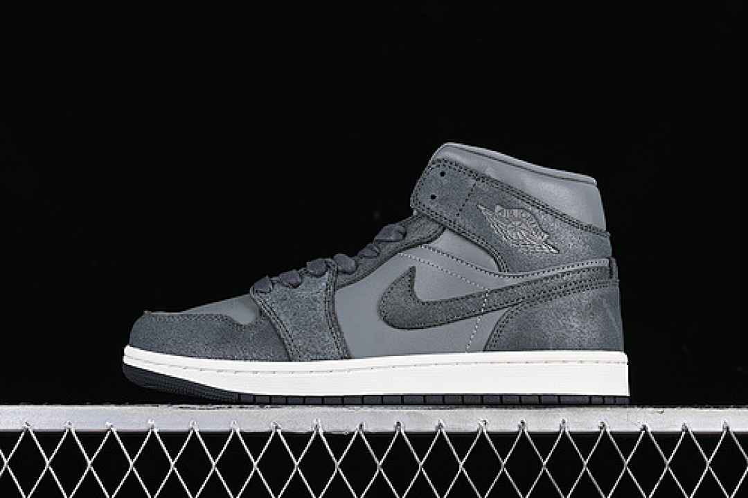 Jordan AIR Jordan 1 MID SMOKE GREY/OFF NOIR/SAIL · FJ3448-001, photo 1