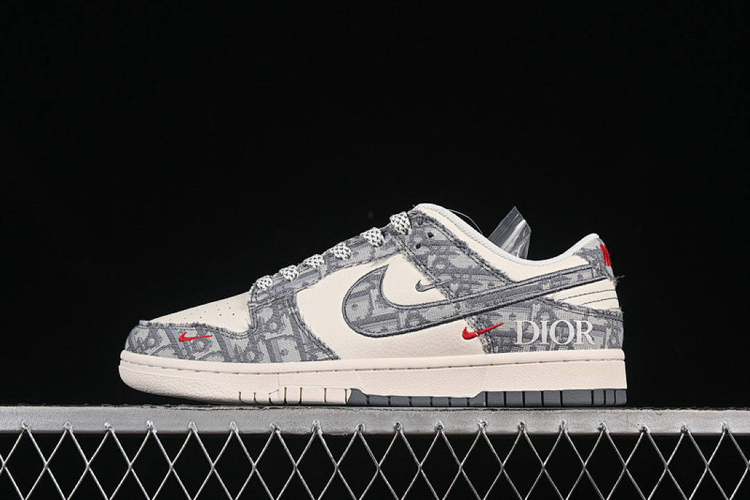 Unbranded [SJ2258-013]-[SB DUNK LOW WHITE/GREY/RED]-[WOMAN:36-39]-[MAN:40-45], photo 1