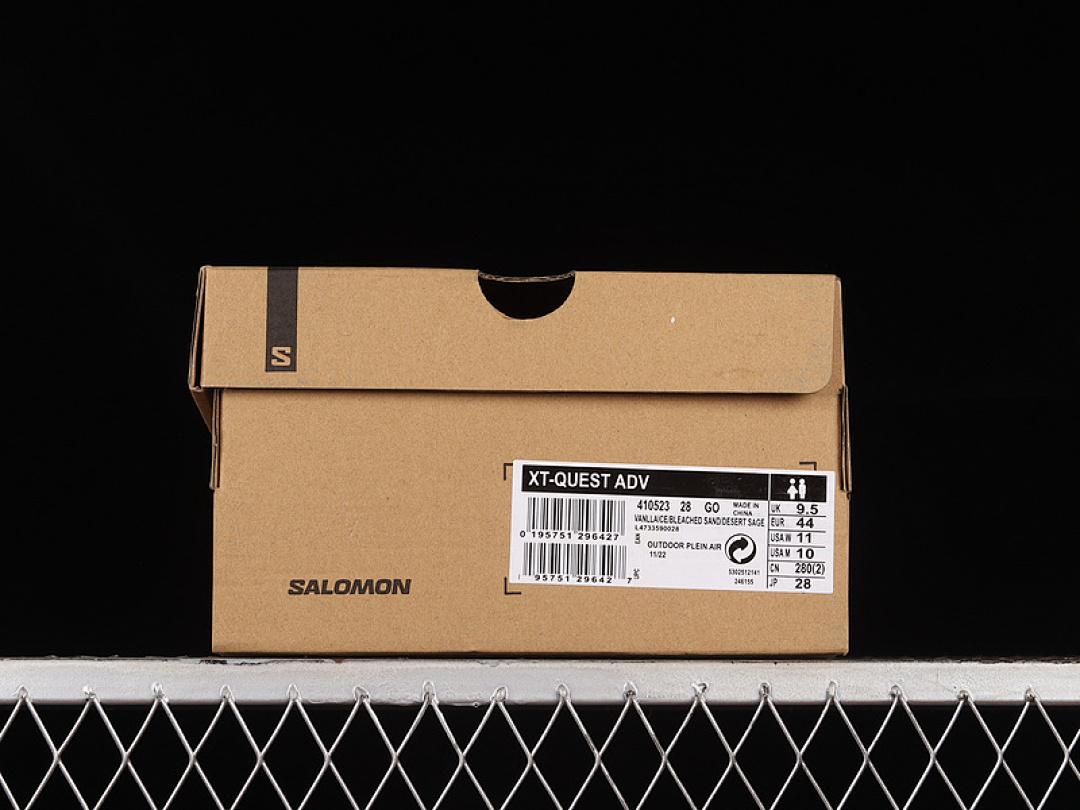 On Running [410523-28]-[XA PRO 3D ADV OUTDOOR OFF ROADING WHITE/LIGHT GRAY]-[WOMAN:36-39]-[MAN:40-45] - Image 12