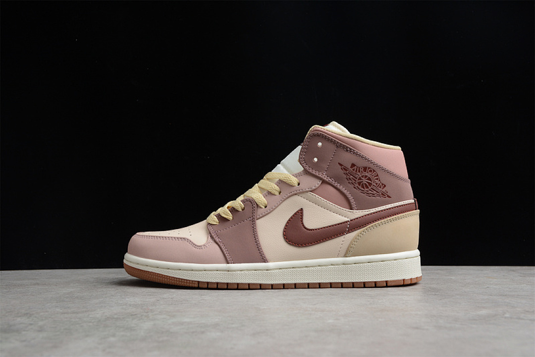 Jordan AIR Jordan 1 MID SE MIXED-COLOR BARELY ORANGE/DARK PONY · DO7440-821, photo 1