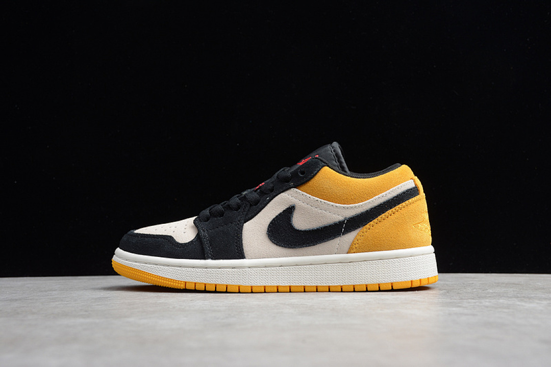 Jordan AIR Jordan 1 LOW SAIL/GYM RED-UNIVERSITY GOLD-BLACK · 553558-127, photo 1