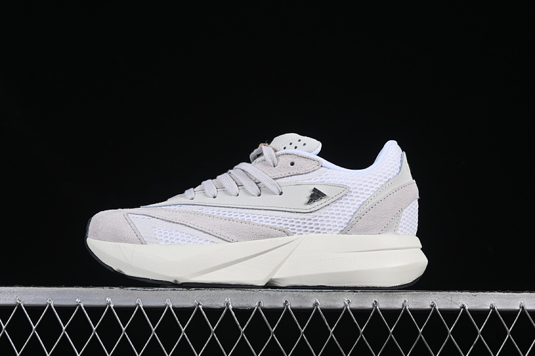 LIGHTBLAZE CRYSTAL WHITE/CLOUD WHITE/GREY ONE · JH6958, photo 1