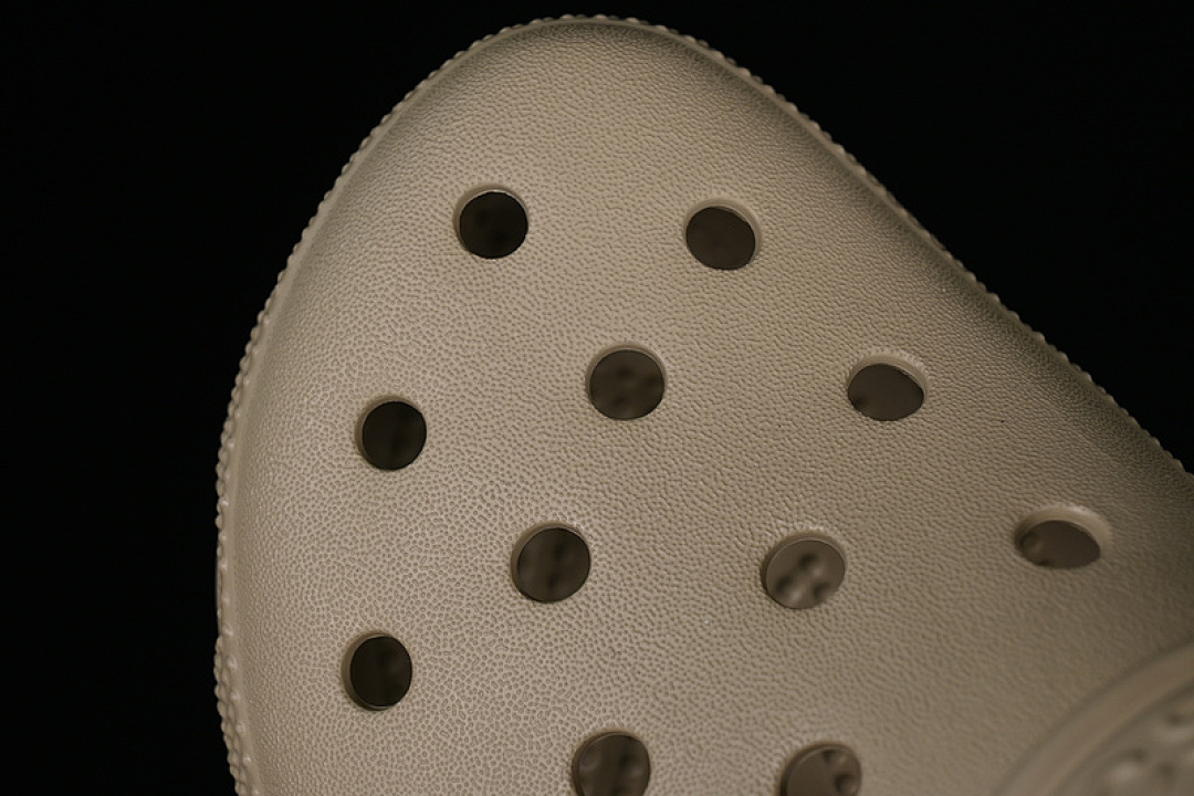 Crocs [CROCS DUAL PURPOSE BEACH HOLE SANDALS MUSHROOM]-[WOMAN:34-39]-[MAN:40-46] - Image 5