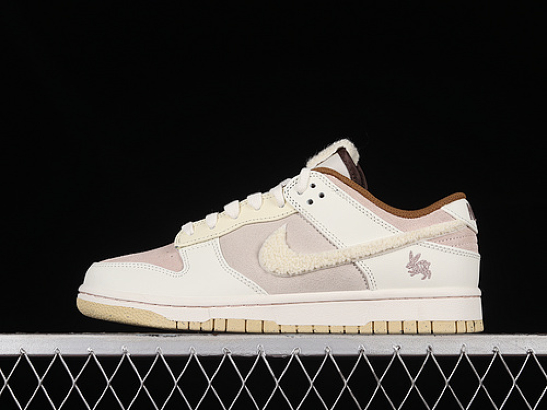 Nike DUNK LOW SB YEAR OF THE RABBIT FOSSIL STONE/COCONUT MILK/SAIL · FD4203-211, photo 1