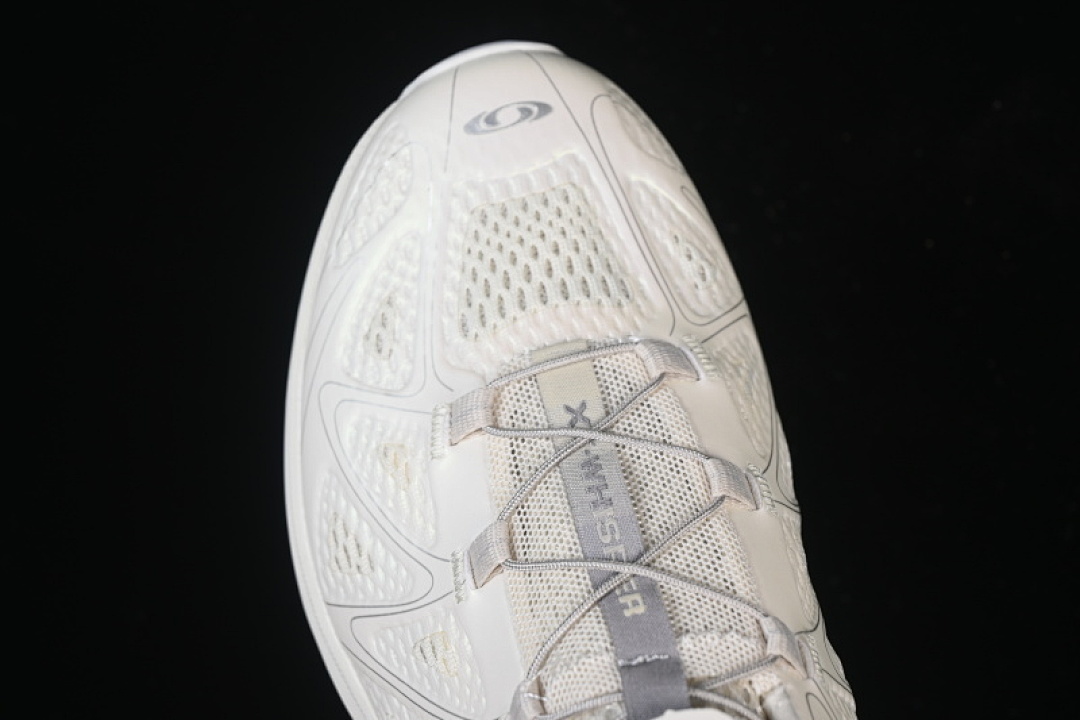 On Running [477962-26]-[XT-WHISPER WHITE/WHITE]-[WOMAN:36-39]-[MAN:40-46.5] - Image 10