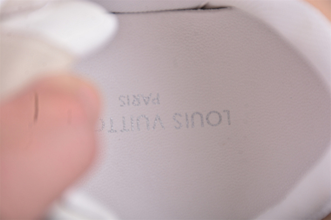 Louis Vuitton [L*V TRAINER STADIUM WHITE/GREY]-[WOMAN:35-39]-[MAN:40-45] - Image 5